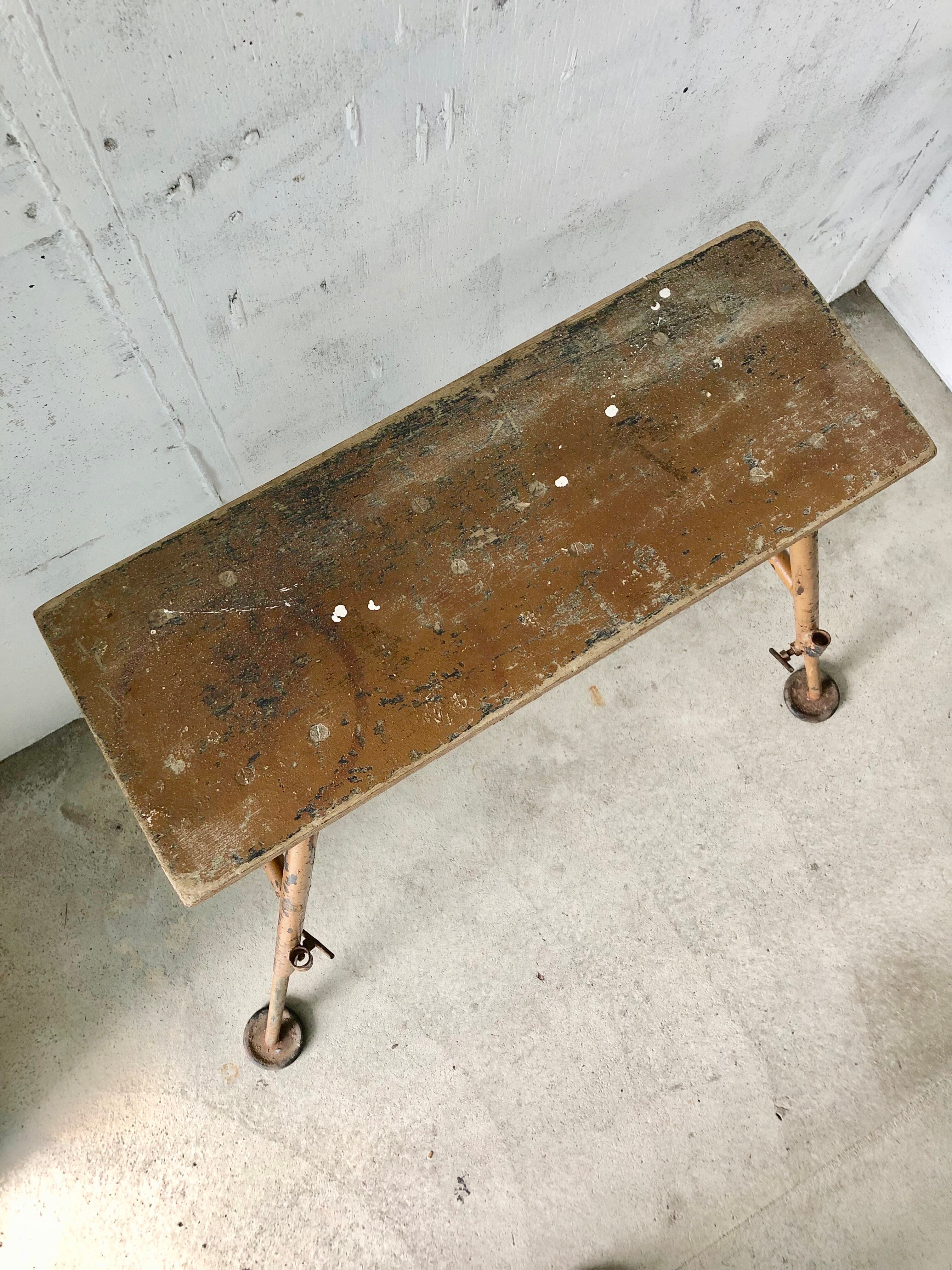 工業系の鉄脚テーブル［古家具］ | giraffes craft