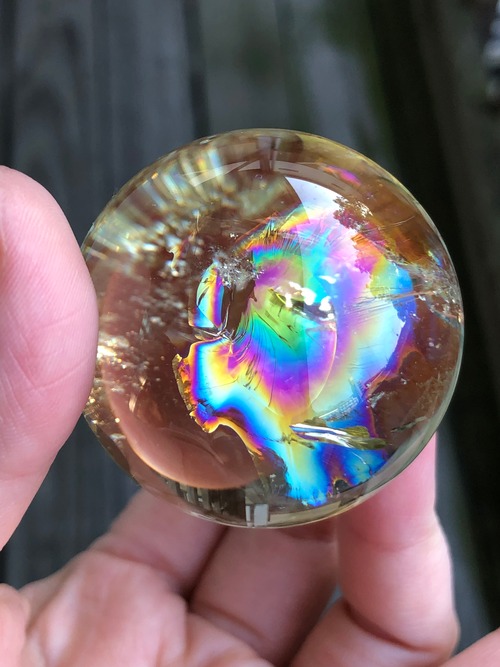 小さな枠から自由に