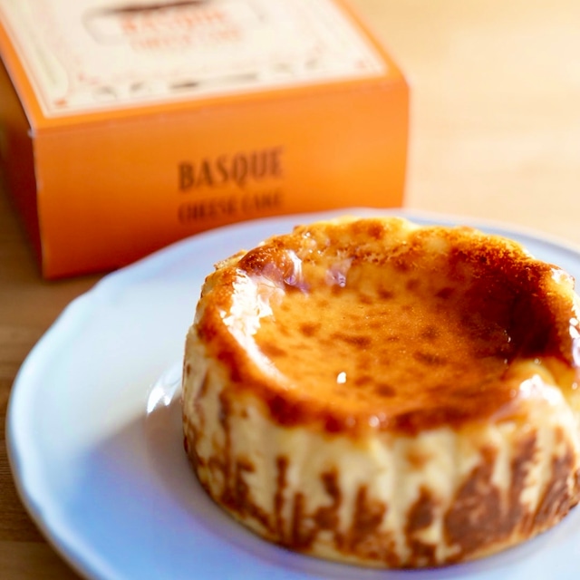 【予約商品 10月6日-10月11日発送】BASQUE CHEESECAKE 「バスクチーズケーキ」※お日にち指定は出来かねます