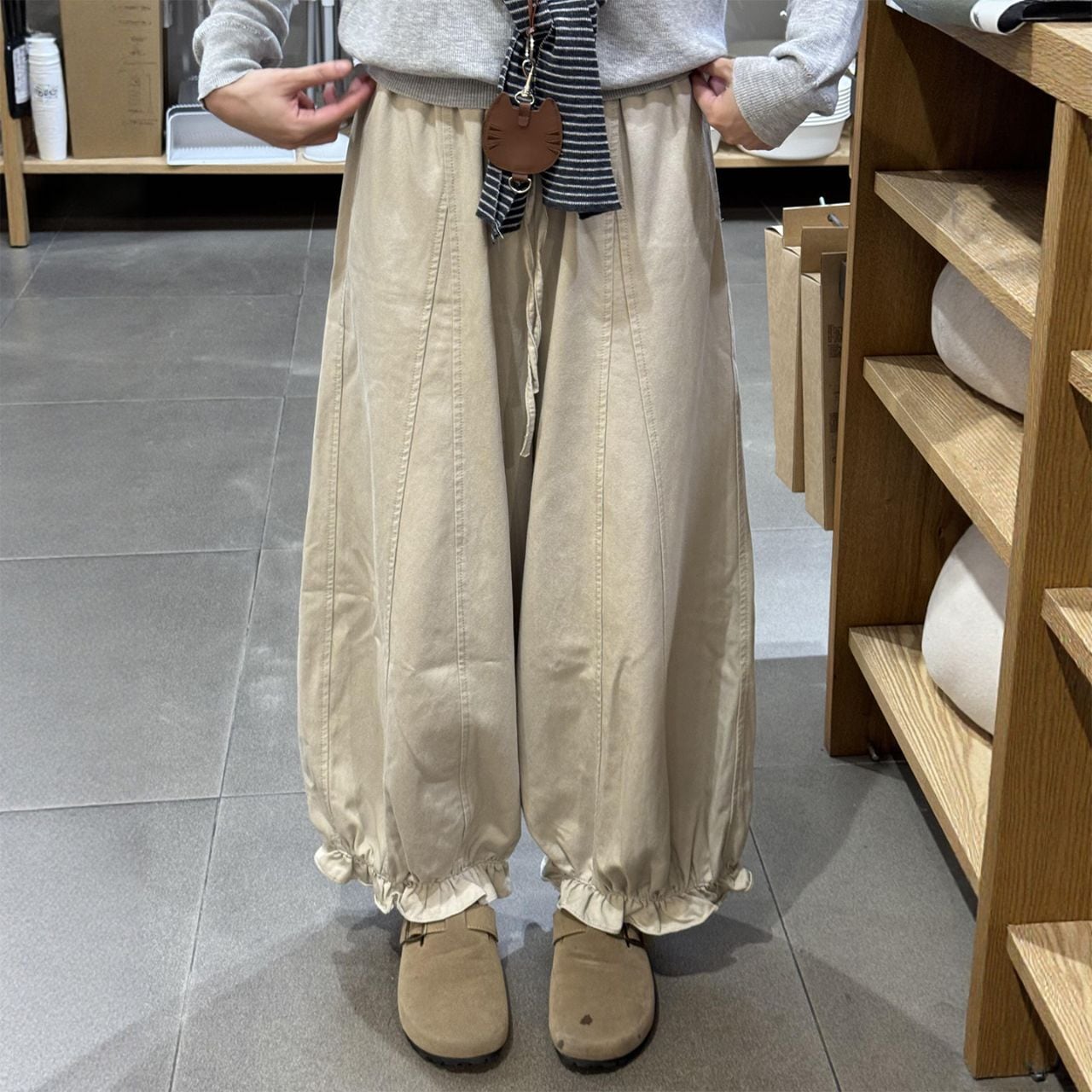 裾フリル風 ゆったりバルーンパンツ Ln00367