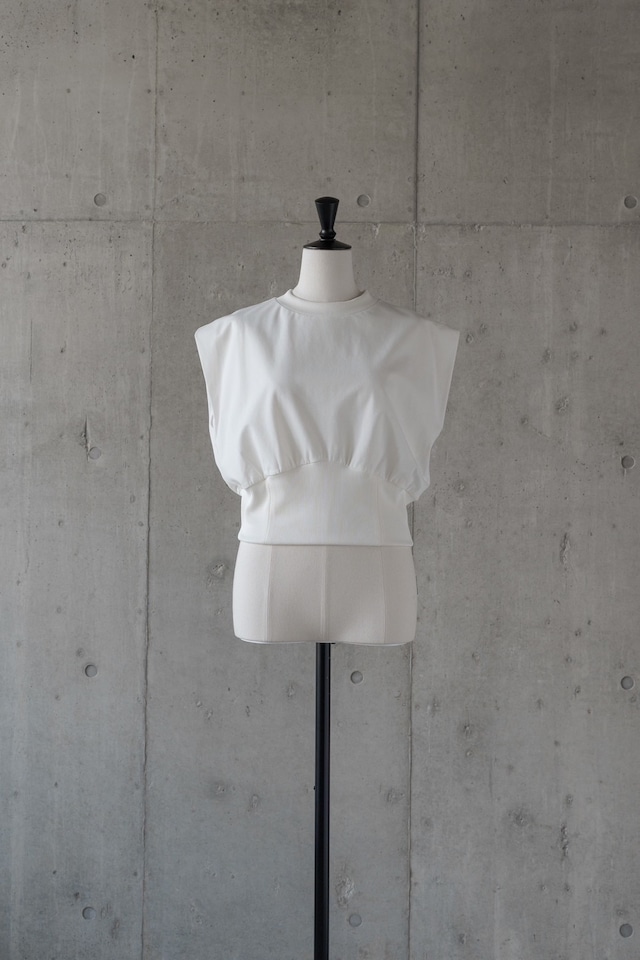 cropped cut and sew(white)4月中旬頃より発送