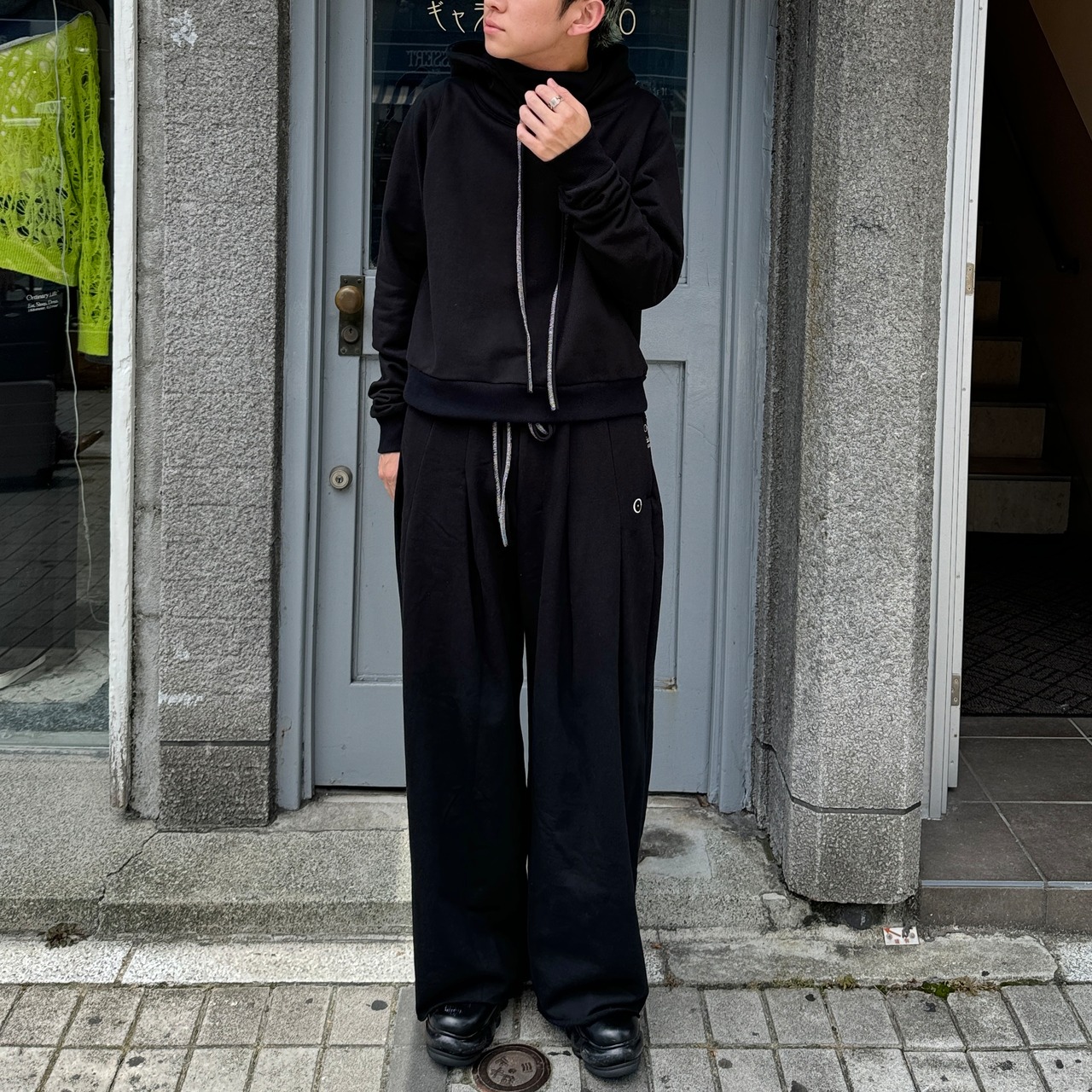 SHINYAKOZUKA / ORDINARY HOME BAGGY / BLACK | ふぁいん 