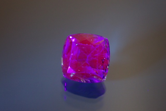 インディゴカイヤナイト　0.87ct　 [D6-28]