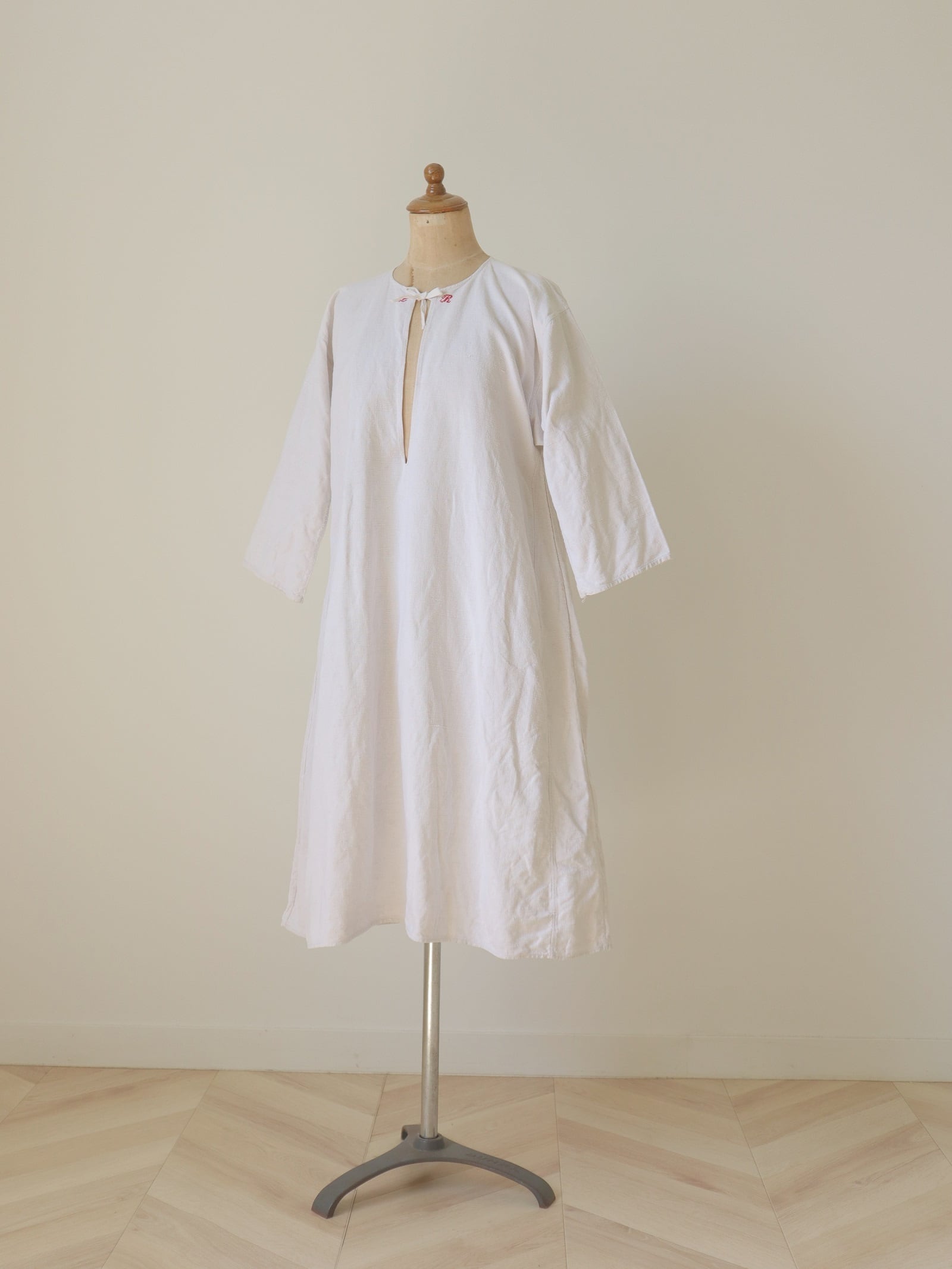 ●France vintage antique embroidery linen dress②