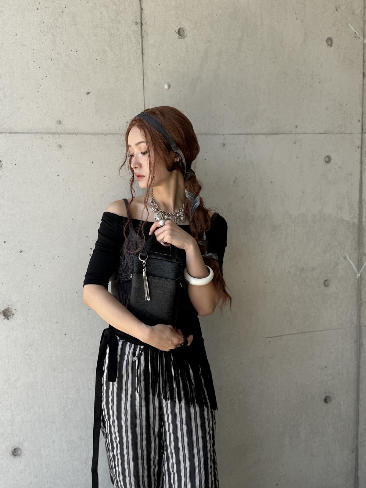 LUNEリュンヌメロウレザーショルダーバッグ本革ブラック極美品 メロウレザーショルダーバッグ | Lune (リュンヌ)