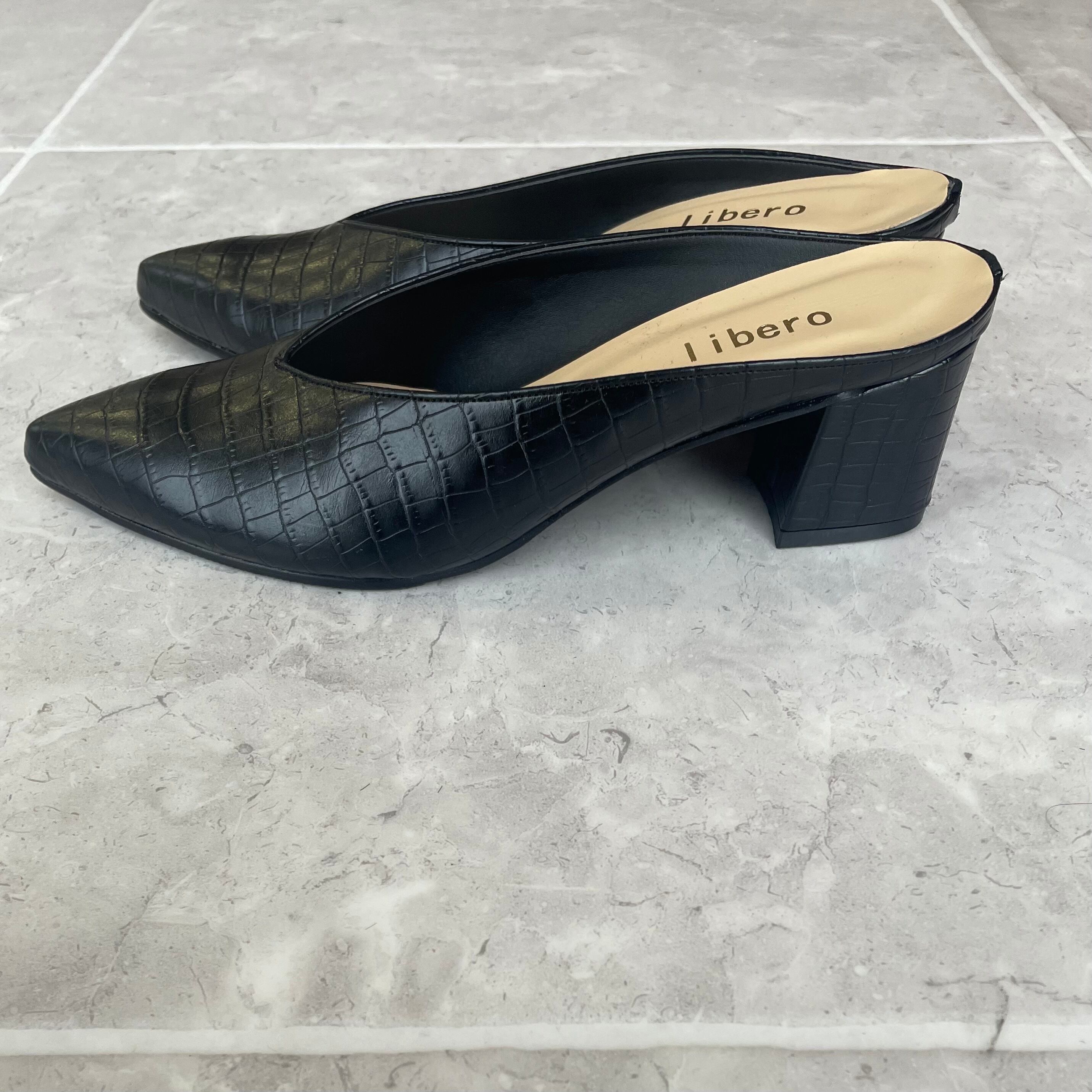 libero 】Vカットミュール | valance 福井|レディース セレクト libero 】Vカットミュール | valance 福井|レディース セレクト