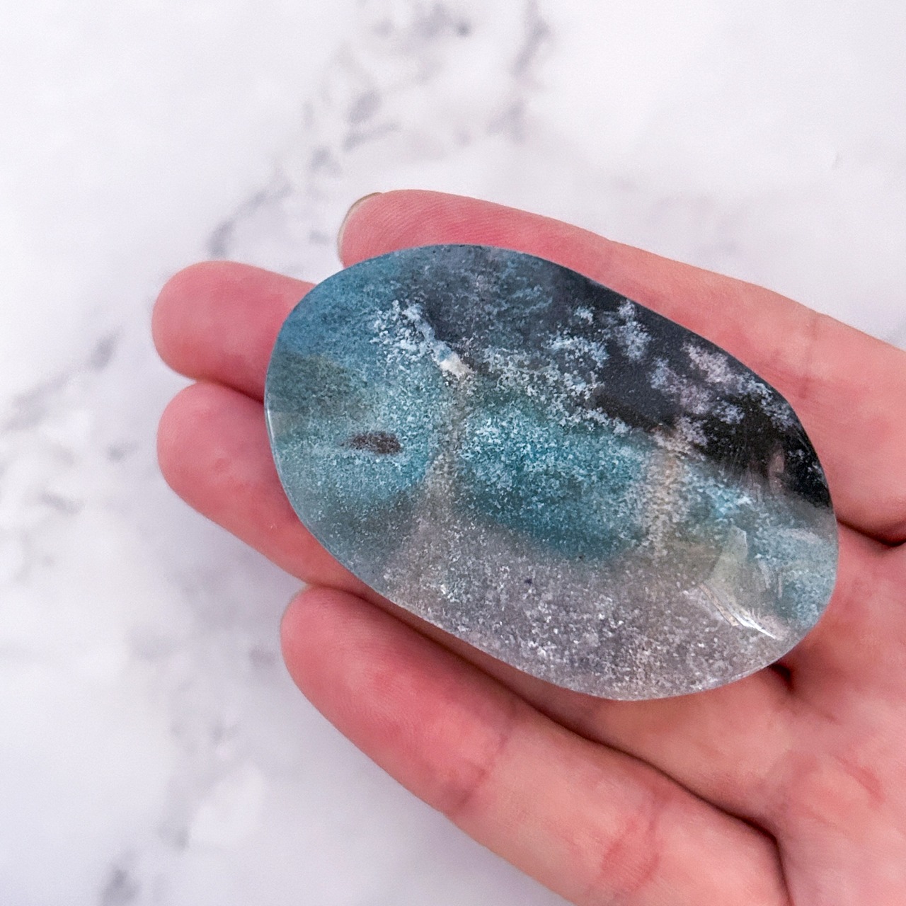 トロレアイトインクォーツ パームストーン