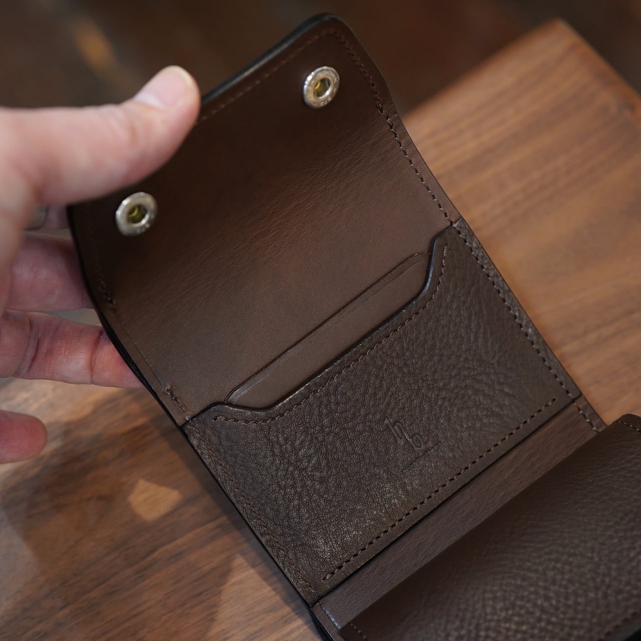 acca bottegaアッカボッテガ ギャルソン 三つ折り財布 used 楽天市場】アッカ・ボッテガ Falce ファルチェ ミネルバボックス