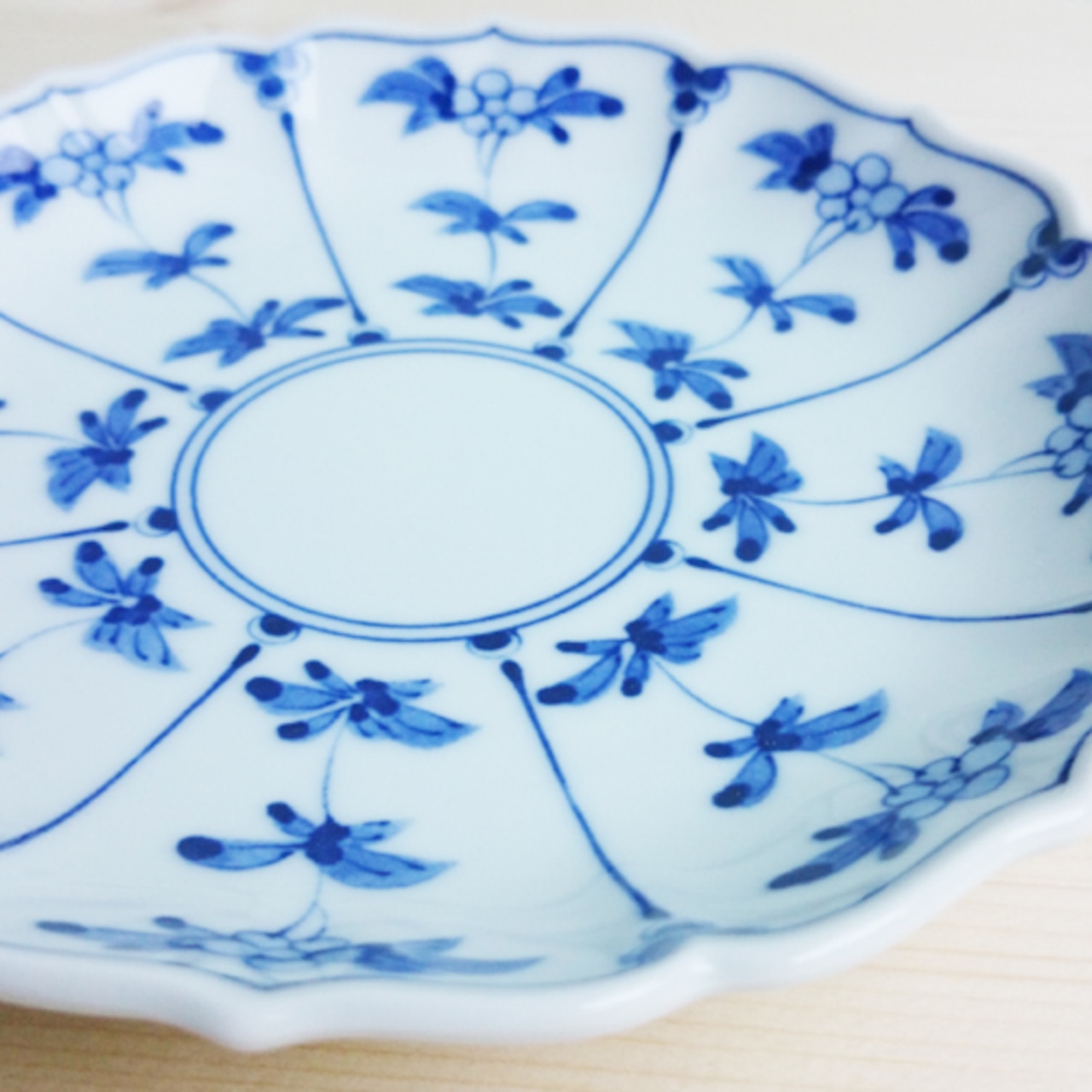 ＨＡＳＡＭＩ　輪花５寸皿　割草花　21-015