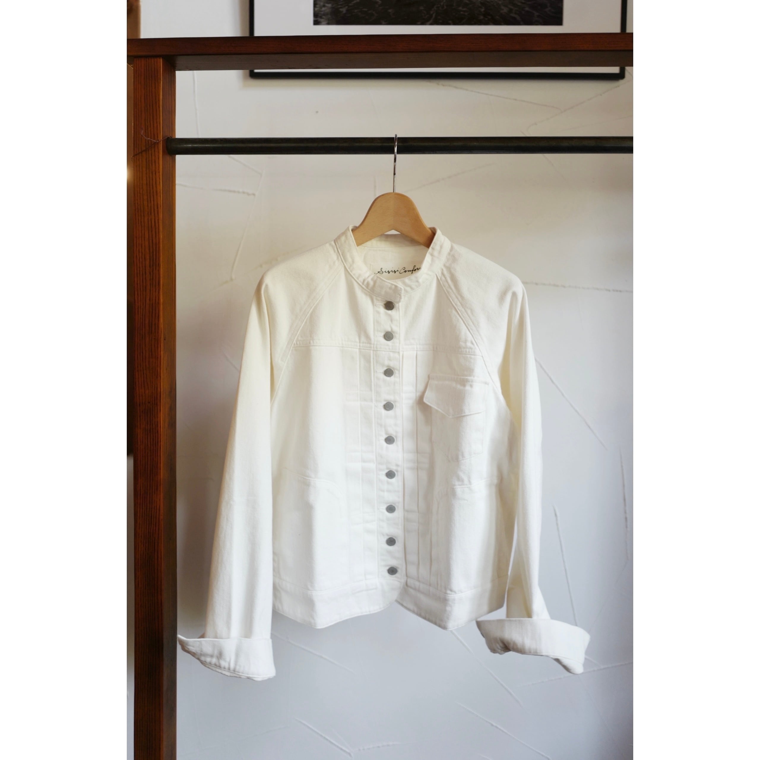si si si comfort ホワイト デニムジャケット スタンドカラー Si-Si-Si comfort｜BASIC DENIM JACKET （Gジャン）-White | robin ASO