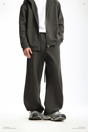 HeiQスマート温度調節 立体裁断カーブスウェットパンツ