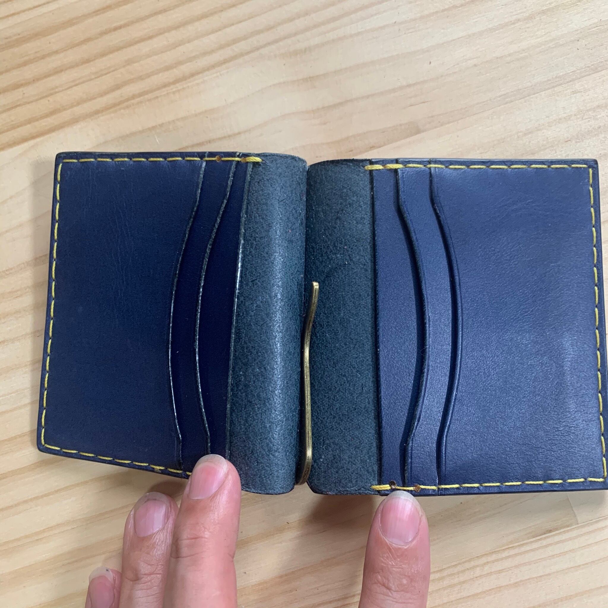 レザーマネークリップ ネイビー 紺 | wisteria.leather