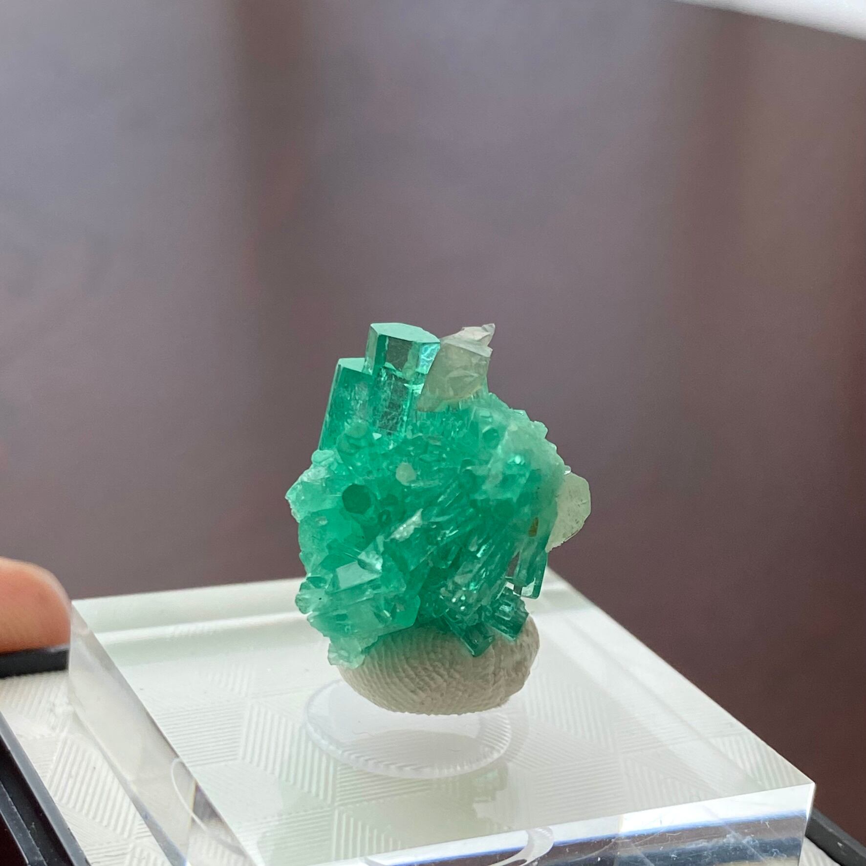 エメラルド / カルサイト【Emerald with Calcite】コロンビア産