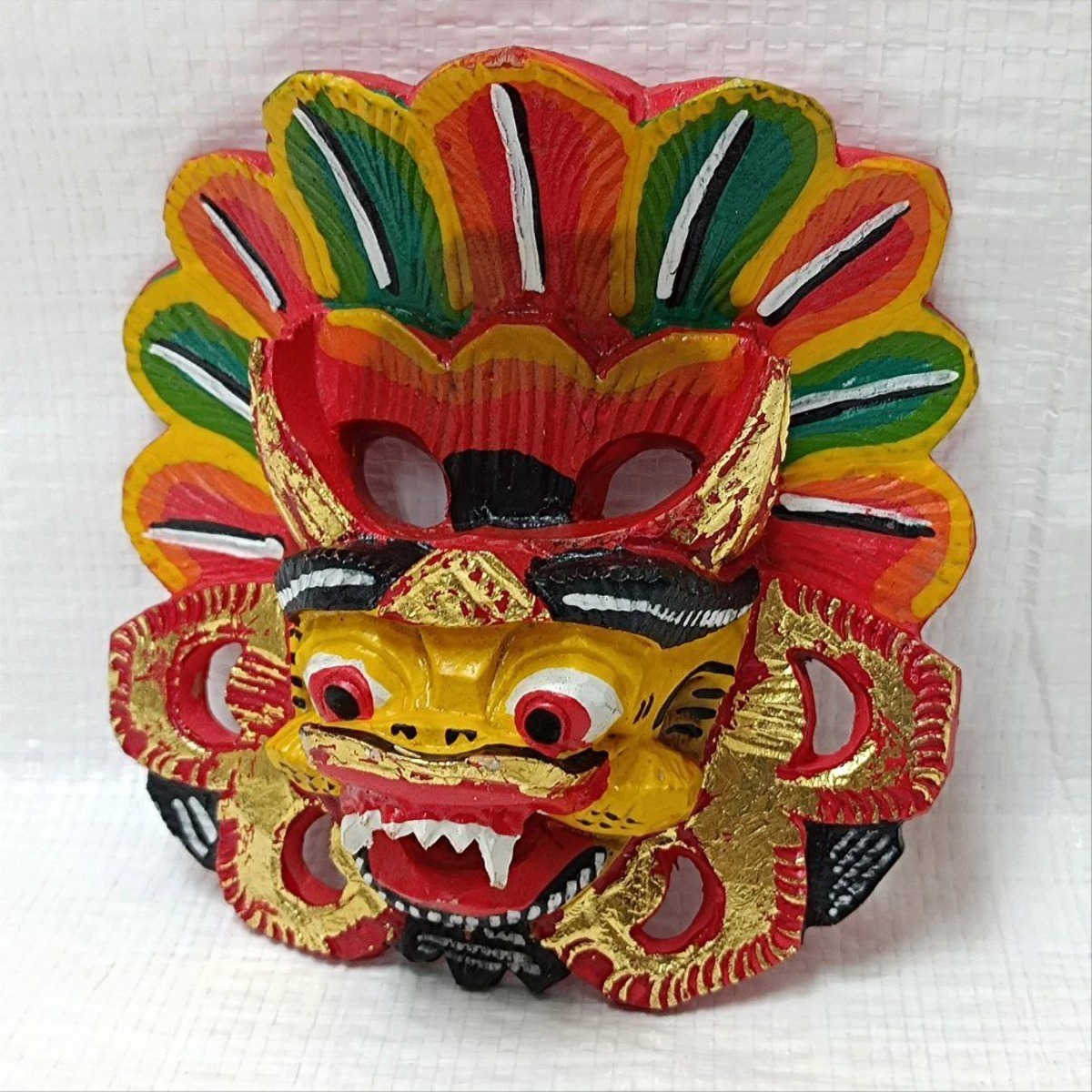 インドネシア 木彫り お面型 魔除け 縁起物 置物 | Resale レサレ