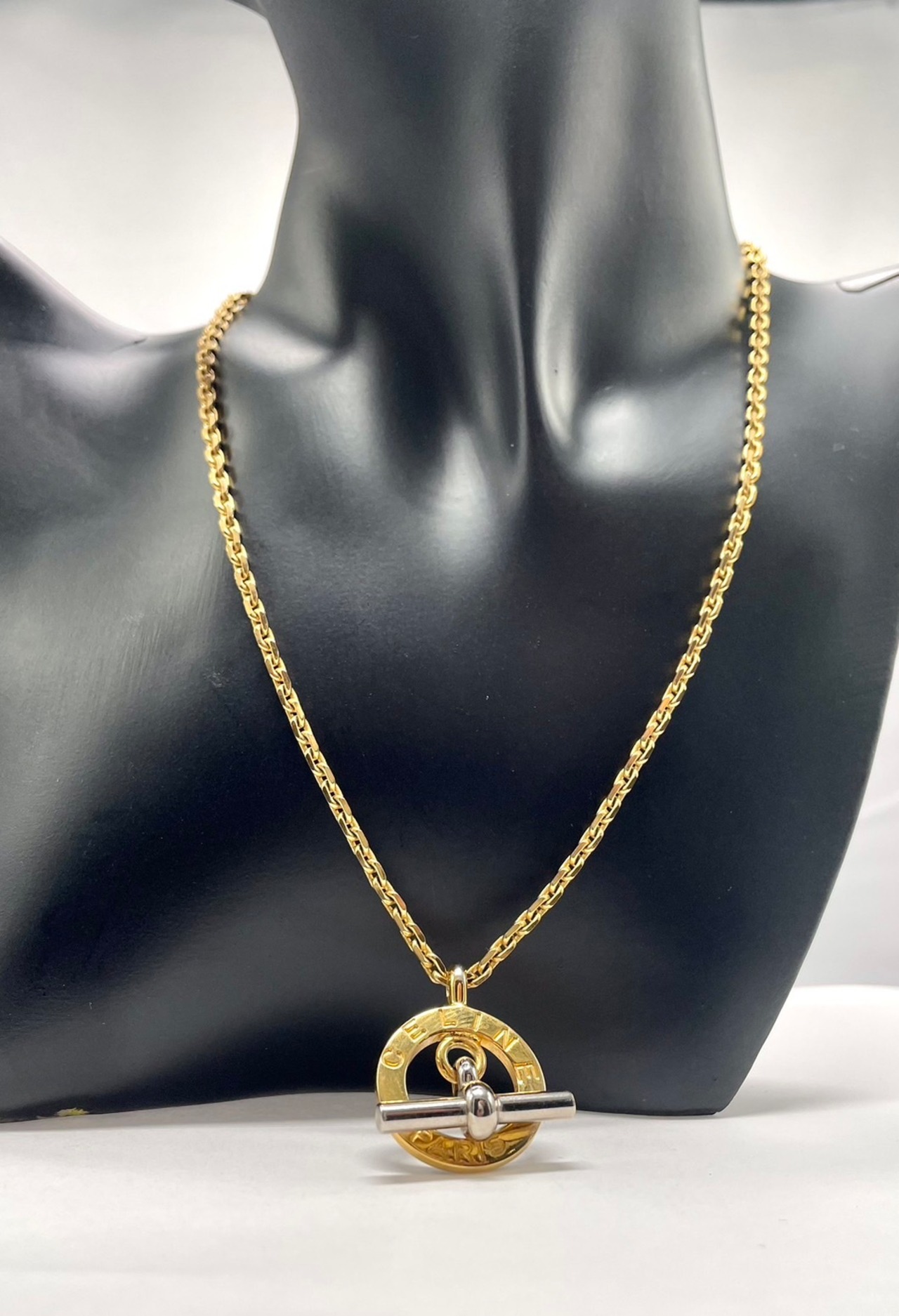 CELINE サークルロゴネックレス アンカーチェーン