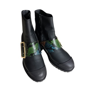 BURBERRY LONDON ENGLAND rubber × snakeskin boots “WHITCHESTER”