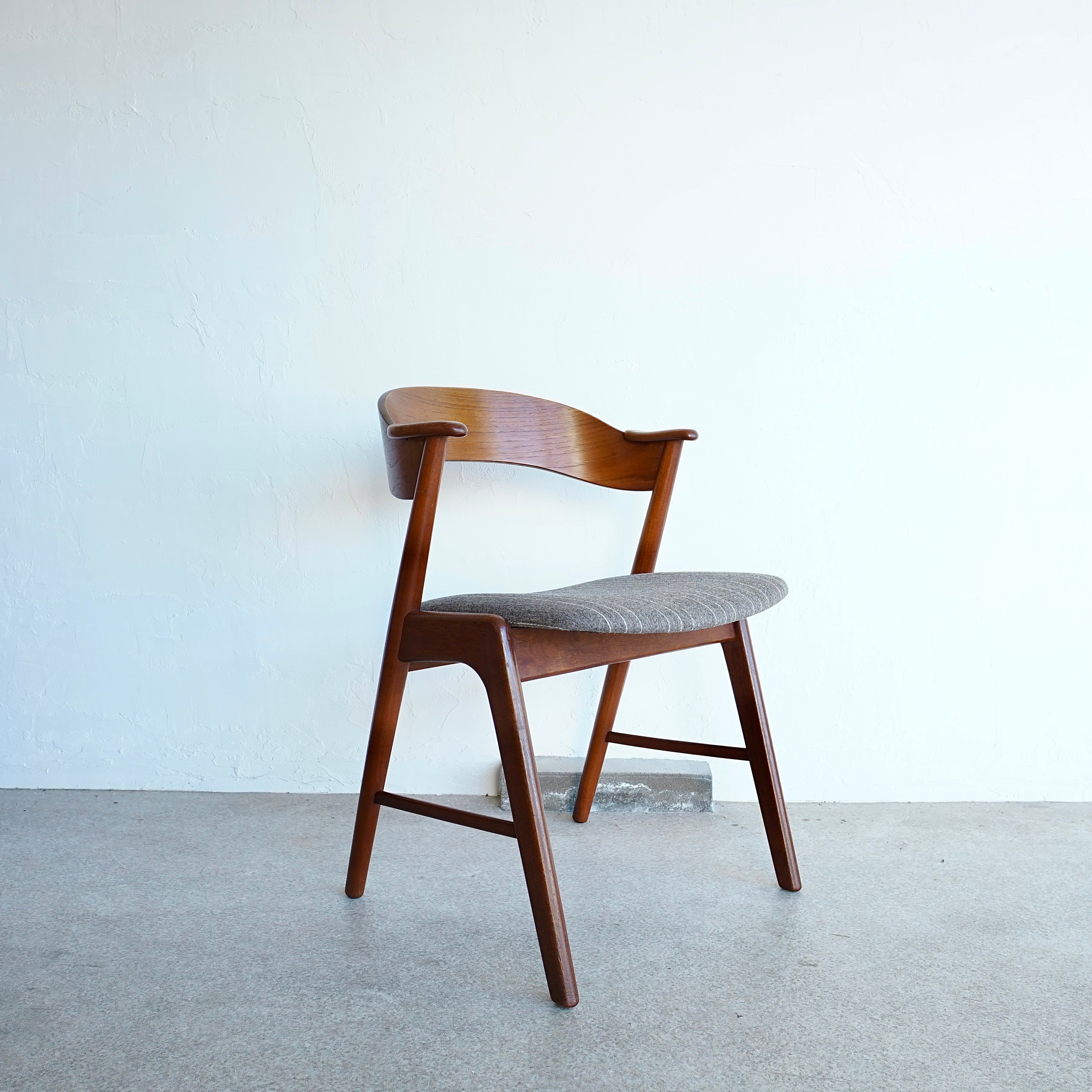 ダイニングチェア 北欧 ビンテージ Kai Kristiansenネイルチェア No.32