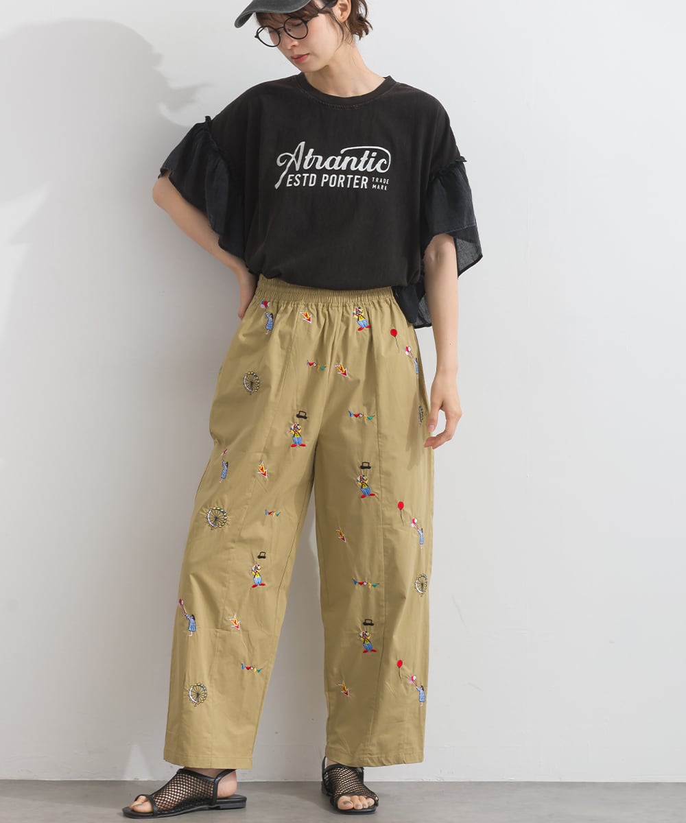 D262091 サーカス総柄刺繍パンツ / All-Over Embroidery Stitch Pants