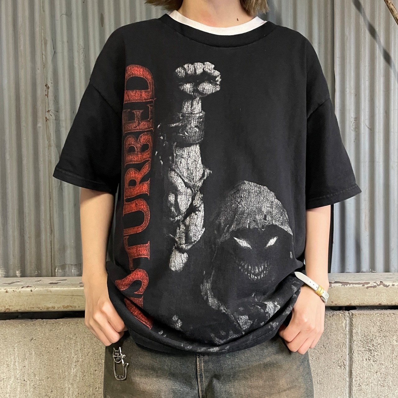 DISTURBED ヘヴィメタル バンドTシャツ プリントTシャツ メンズL相当 