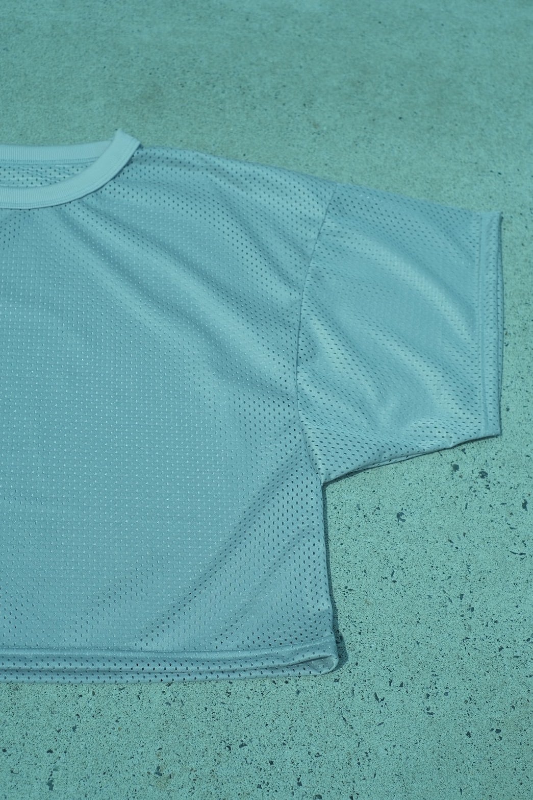 LILLY DEL SALONE × MOON TREE  PLANET MESH SHORT PULOVER]
