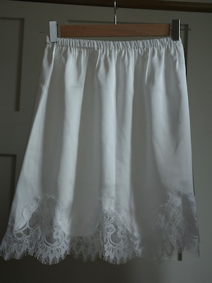 Satin lase sk / white (即納商品)