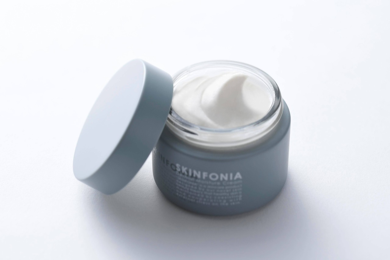 SKINFONIA　Dermal Moisture Cream