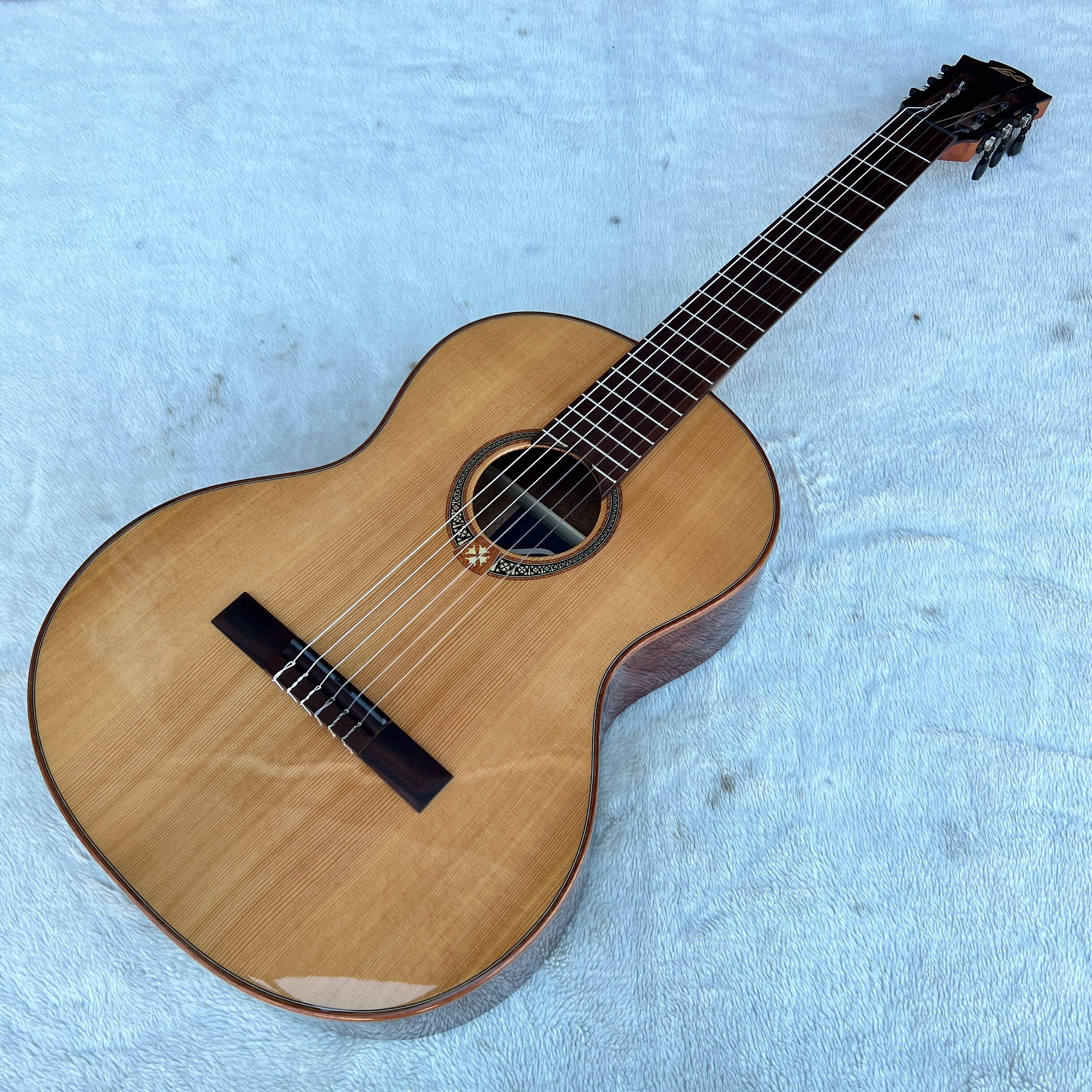 激レア　Strainer JS Series グリーン　ソリッドエレアコ 573ac05756c250f7cde4d483f28f80