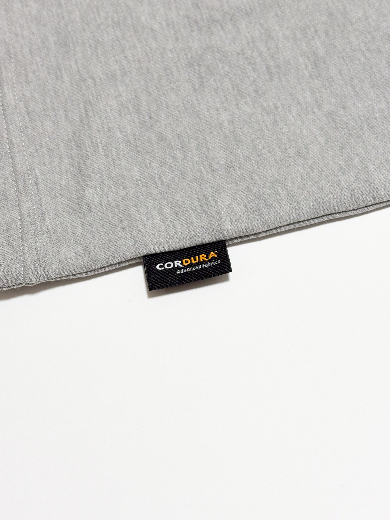 FOUR LINE MOCK NECK  GLAY