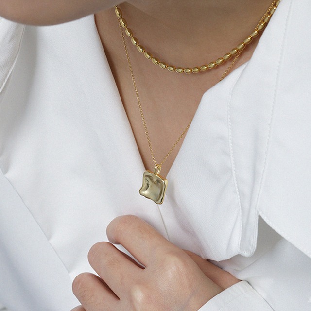 Distorted Necklace