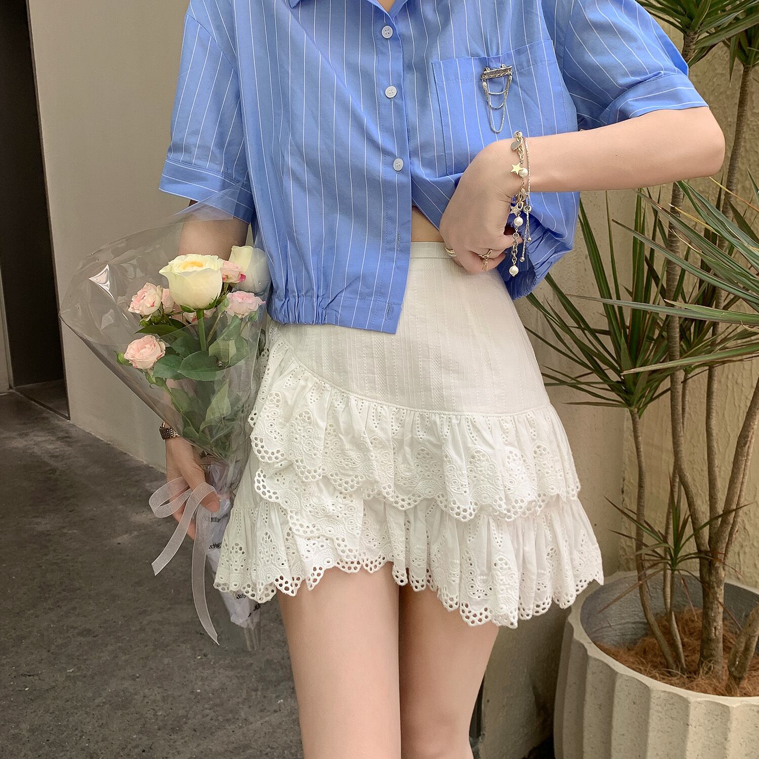 サマーホワイトショートスカート 薄手プリーツ ストリート 夏物 HUCHUJING42422452045