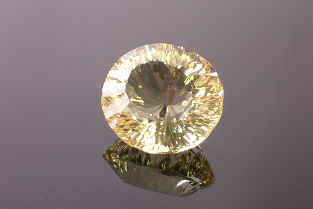 シトリン(コンケーブカット)　37.9ct　[C10‐310]