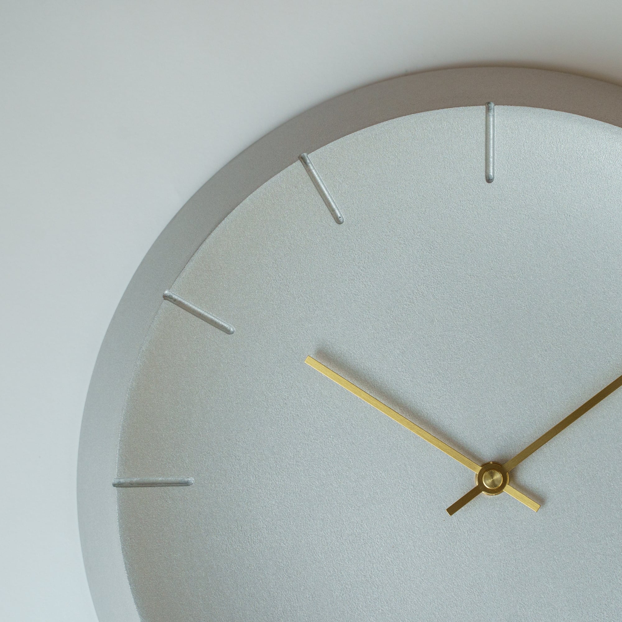 crater clock line 300 – brass hands | HONOR