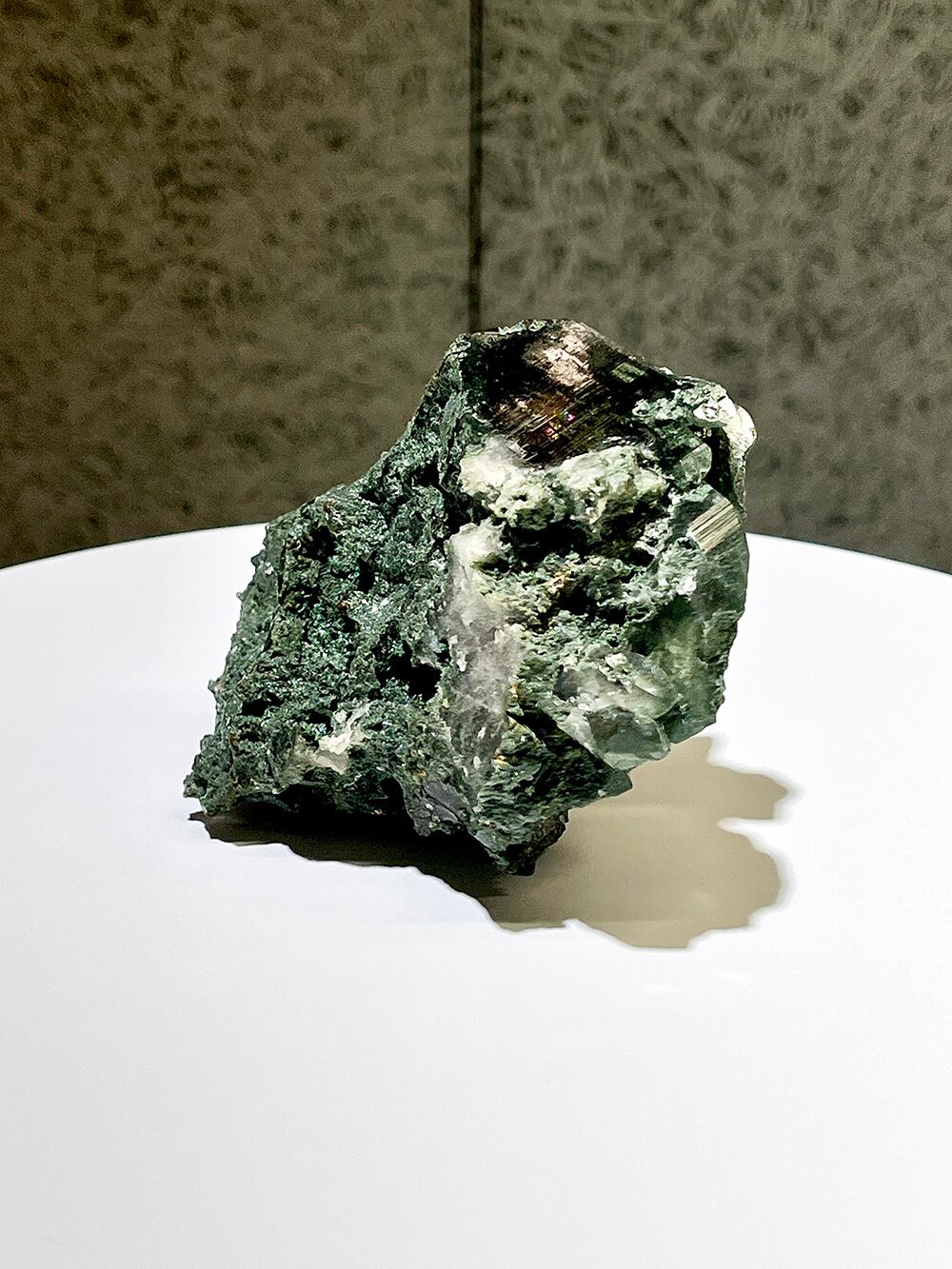 マニハール産クォーツ×ルチル【ML-0070】 from インド | acore Inc.