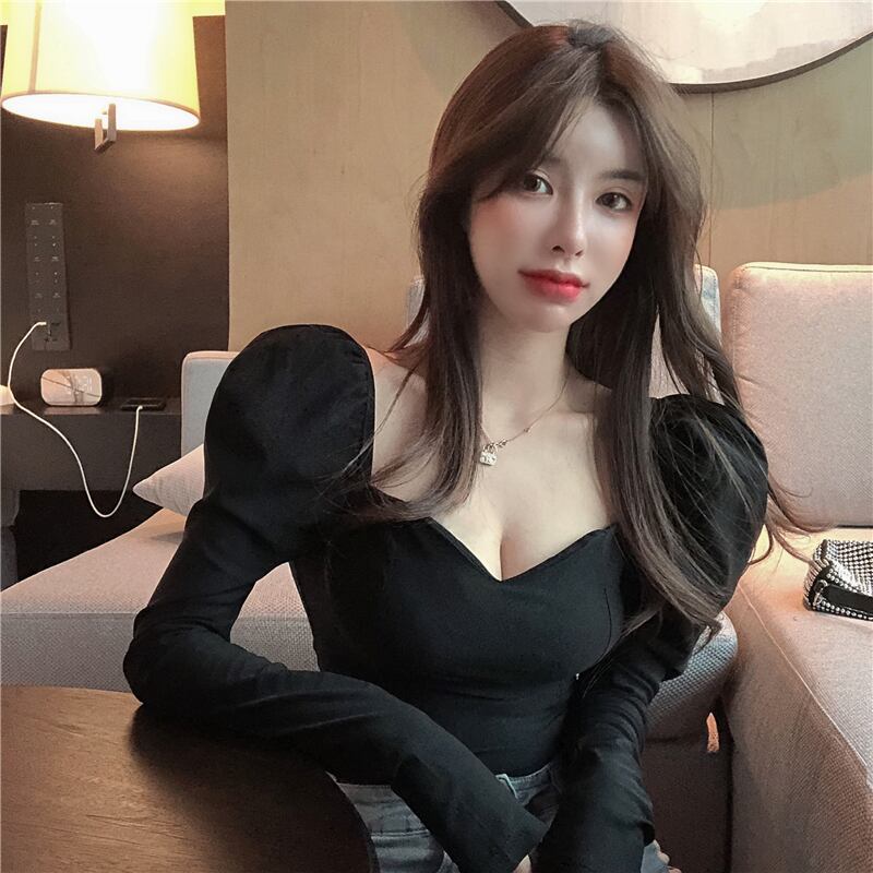 パレススタイルのスクエアネックタイトフィットショートセクシー長袖Tシャツレディース秋スリムフィットインナーボトミングシャツブラックトップ ブラックストロベリース96178678618