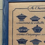 刺繍額もの　クロスステッチ刺繍　スープチューリン　　木製フレーム　木彫り大型フレーム　壁面インテリア　スープの時間 12otdz37