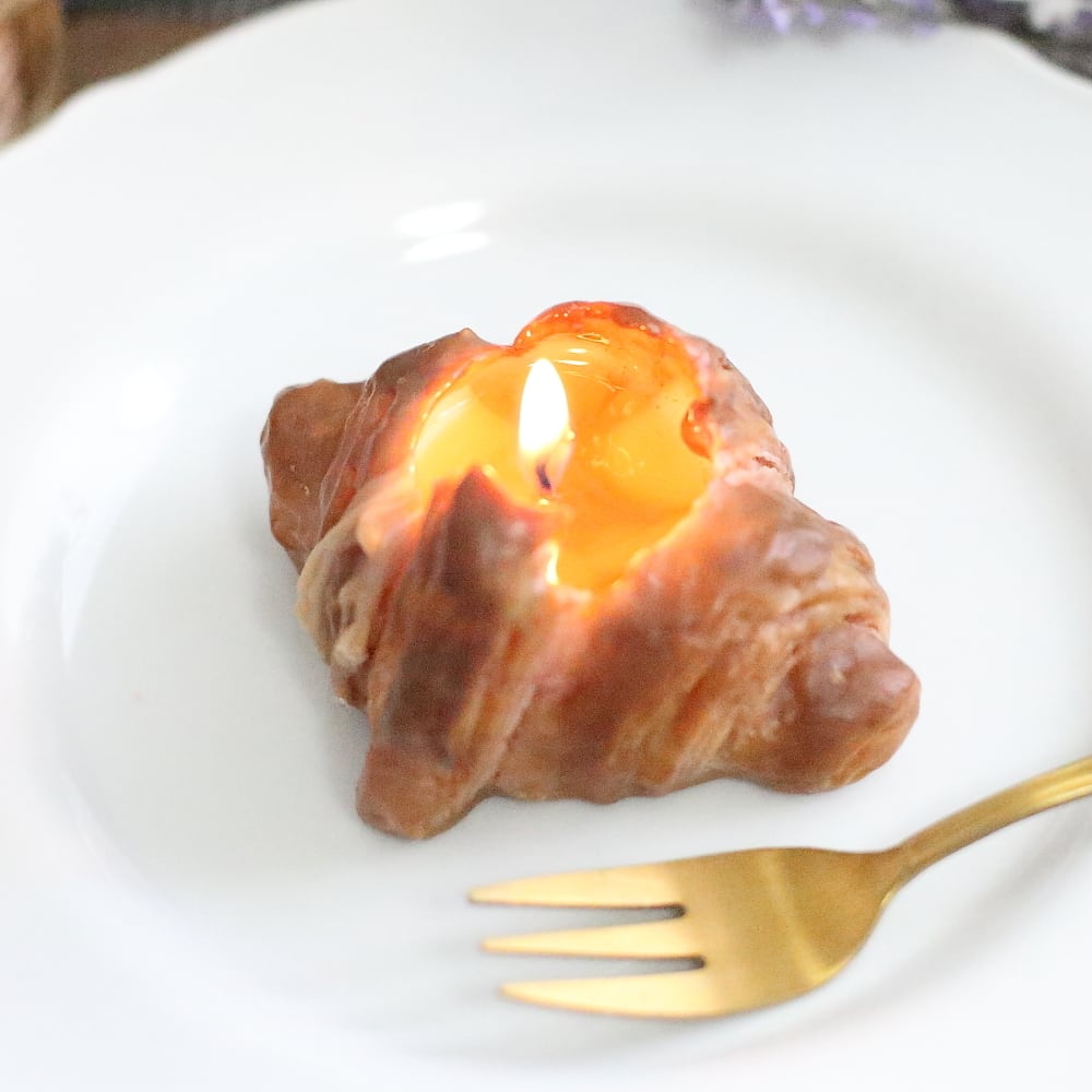 クロワッサンのキャンドル ～ほんのりパンと蜜蝋の香り付き～ おうち