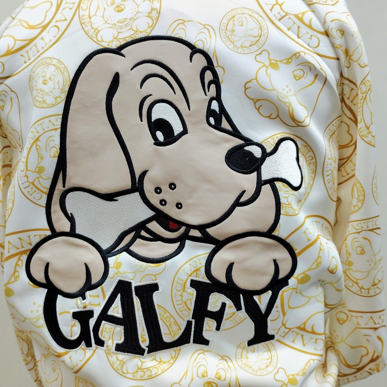 ガルフィー SATORU セットアップ L（中型犬サイズ） 白×金 | あさひや