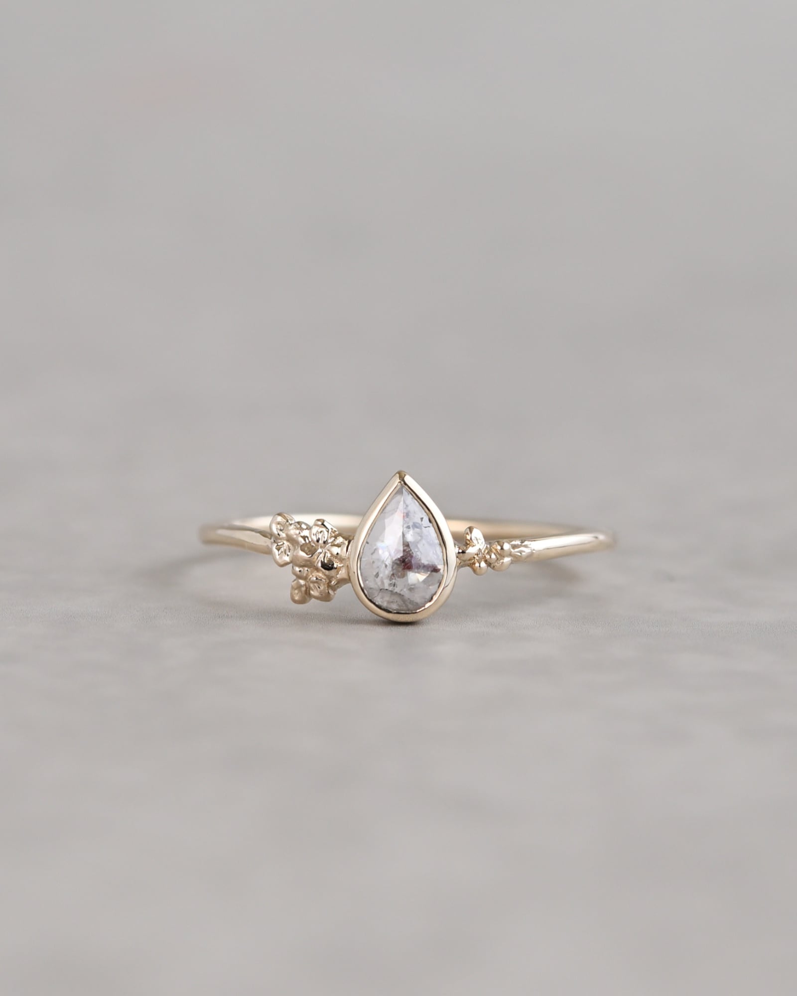 氷中花 — Natural Diamond