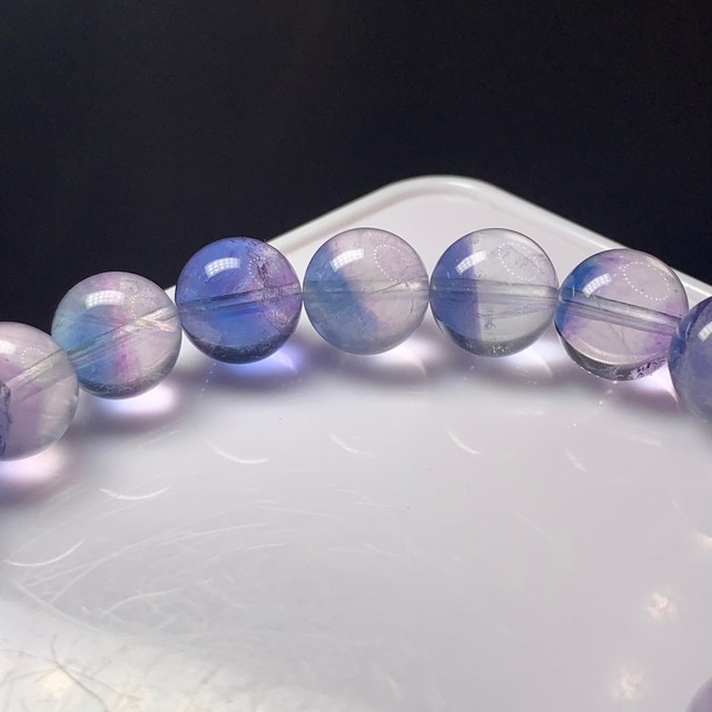 11.可愛いカラーレスグラデーションフローライトブレスレット