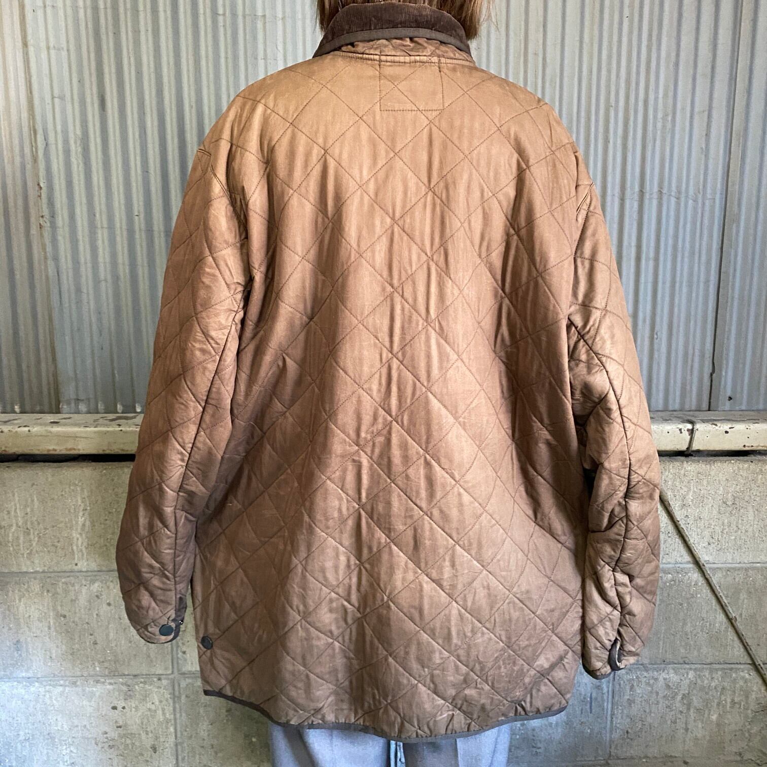 バブアー クラッシックモーランド　ブラウン42　フード&インナーキルティング付き バブアー クラッシックモーランド ブラウン42 フード&インナー