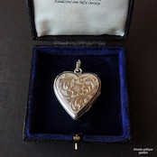 ヴィンテージジュエリー シルバー925 ハートロケット【忘れな草・アカンサス】