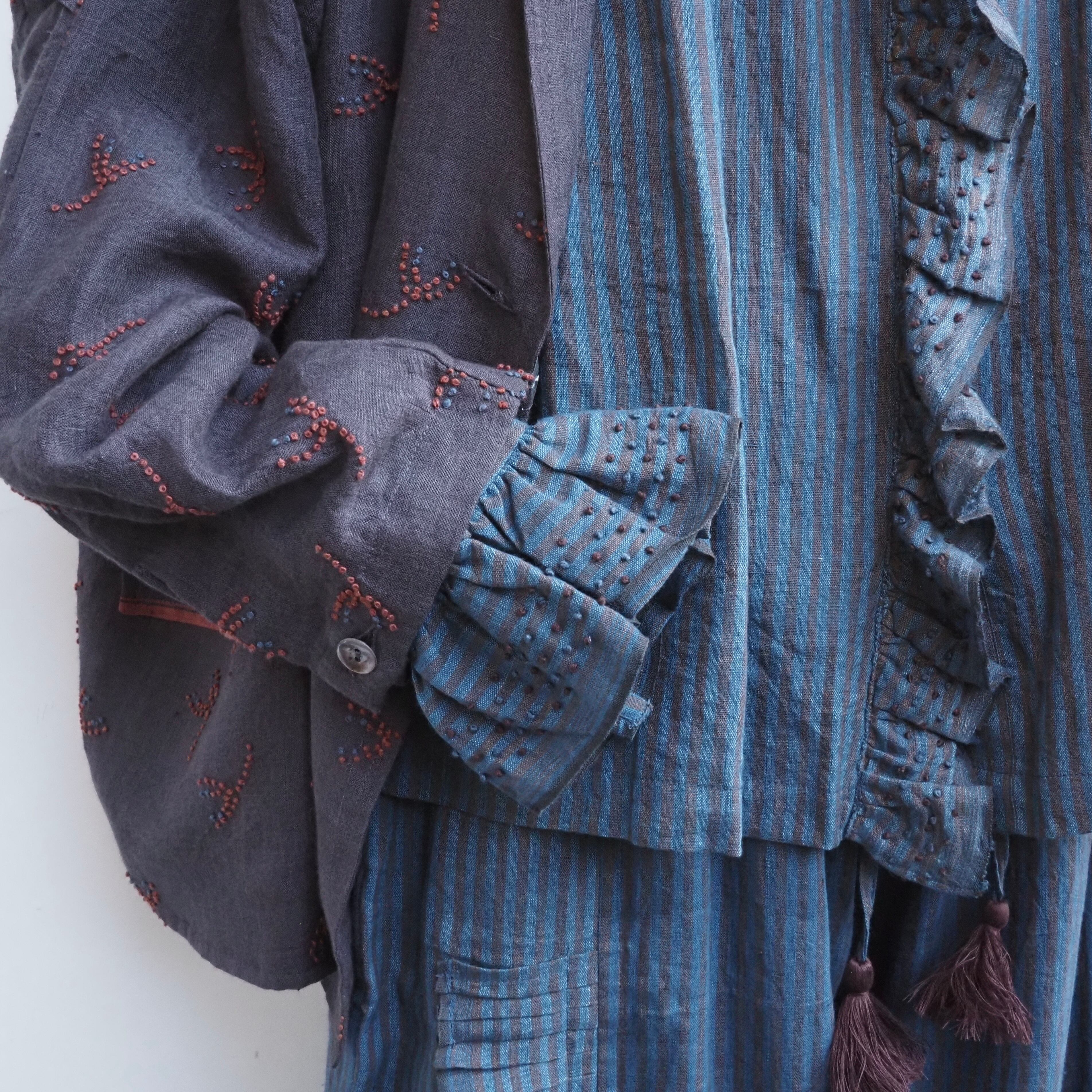BUNON/Embroidery Frill Blouse /ブラウス(Brown×Blue strip)