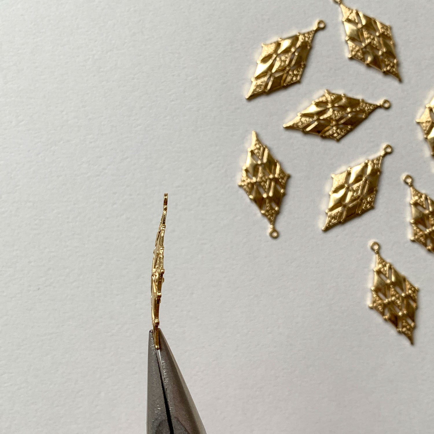 USA真鍮 ダイヤ型ひし形チャーム | Dua-アクセサリーパーツショップ