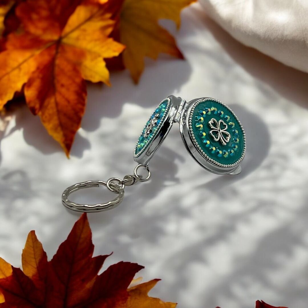 レジン装飾 幸せクローバー[キーホルダー鏡] | GoodHandsMarket