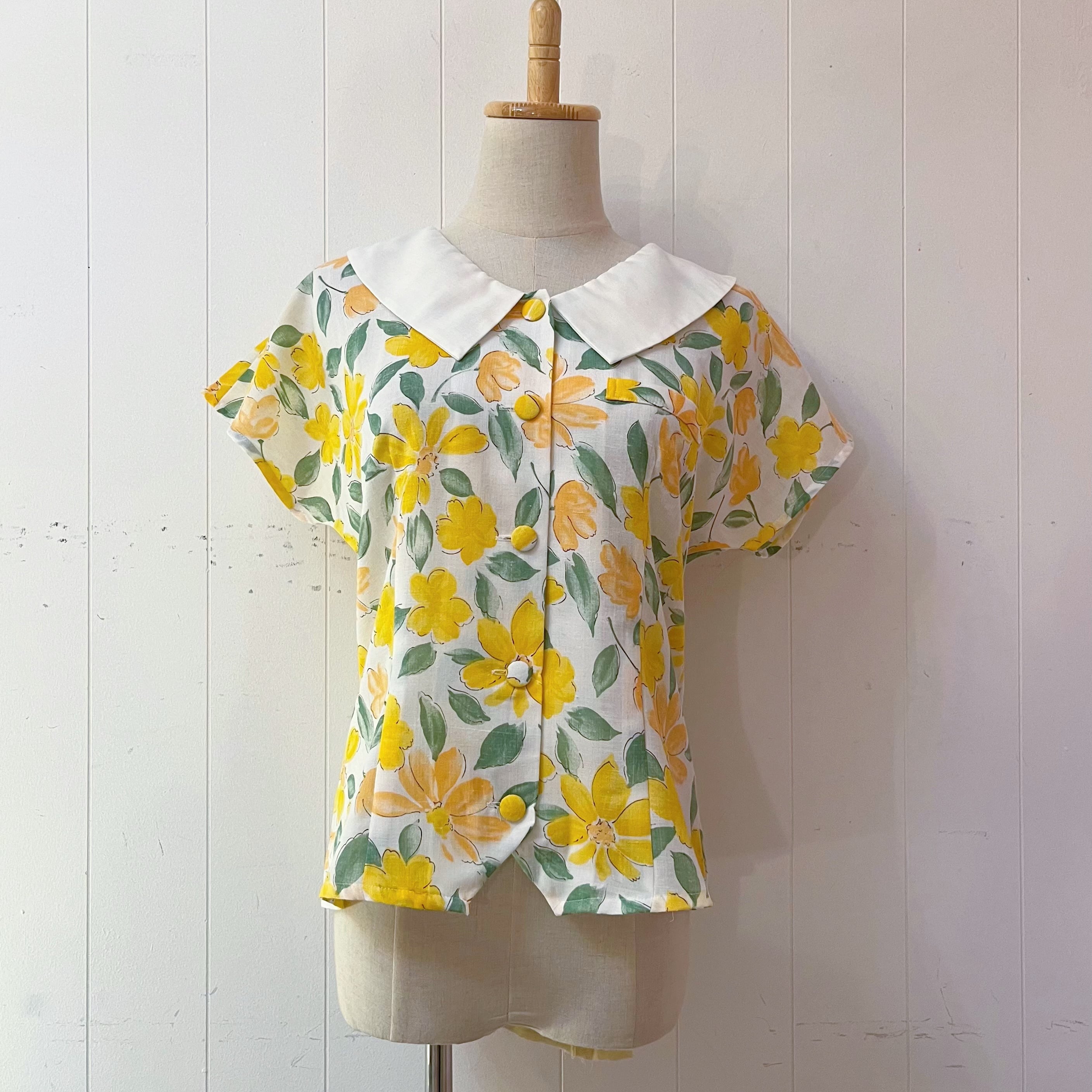 lemon yellow flower white collar blouse