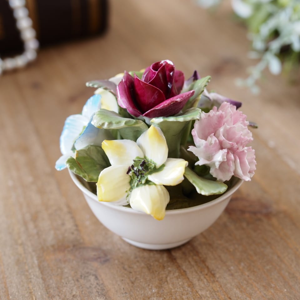 英国コールポートCoalport 陶花フラワーアレンジ薔薇小花 ボーン