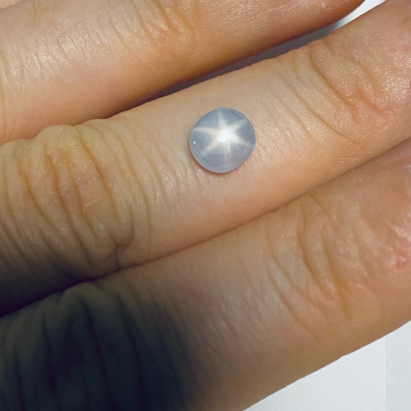 神秘的な海月 スターサファイア