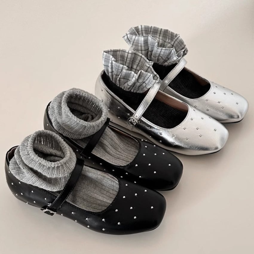 studded square-toe flat shoes　J00483