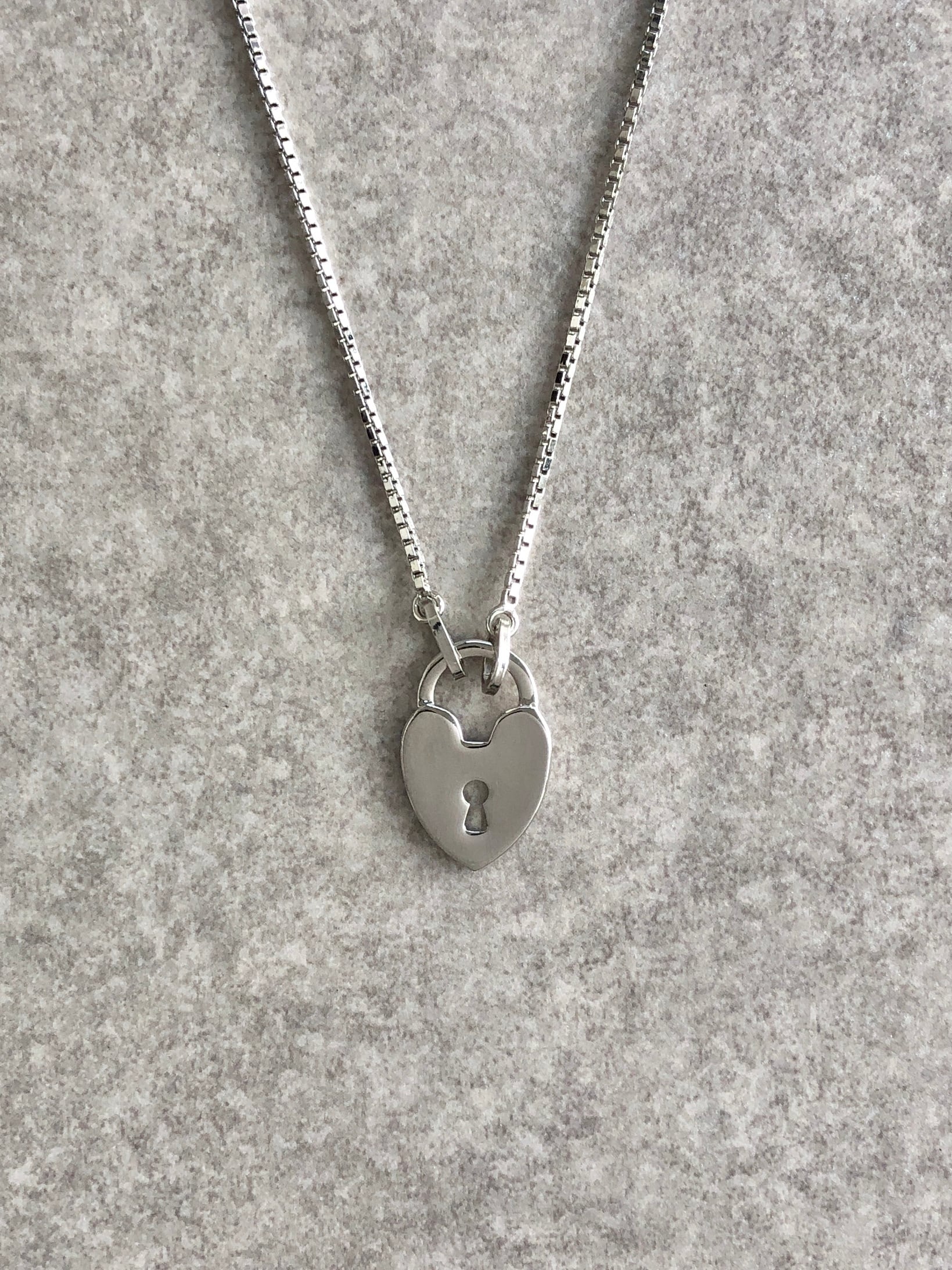 Christian Dior クリスチャン ディオール ネックレス シルバー ハート
