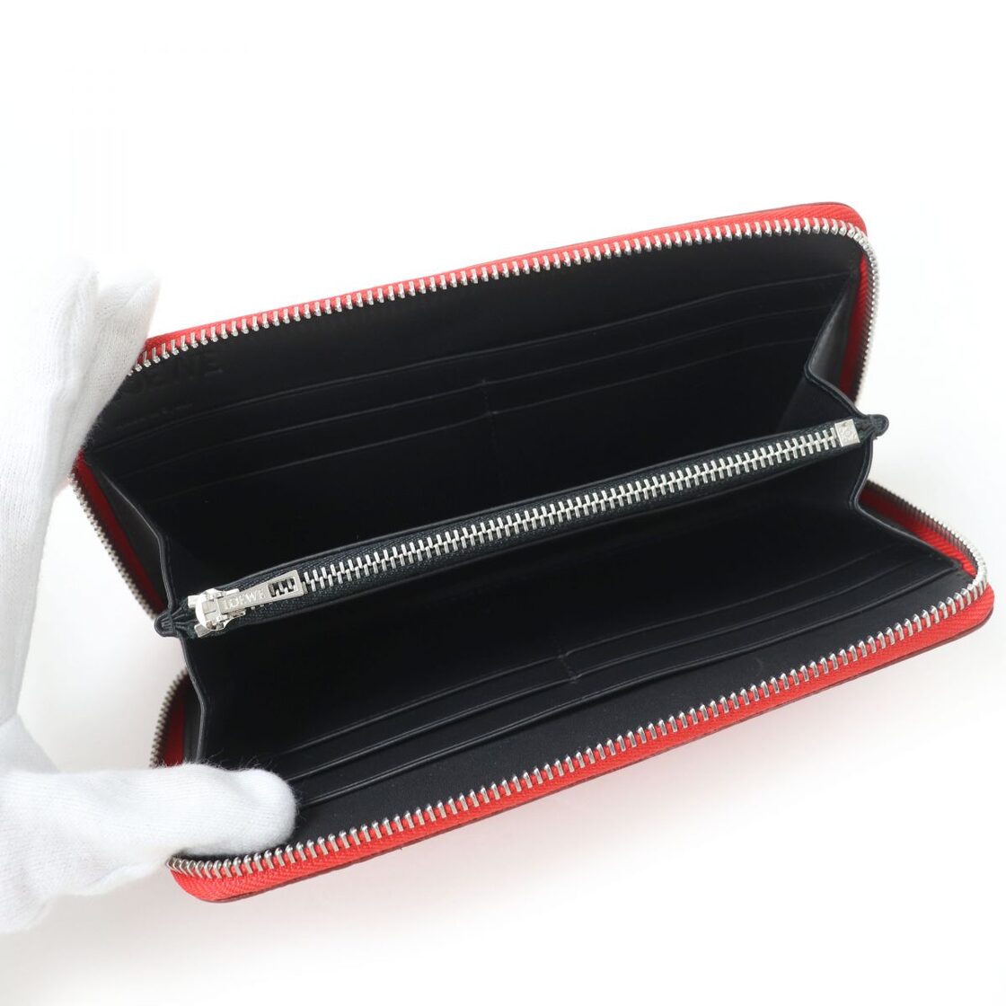 極美品☆LOEWE ロエベ 101N88.F13 アナグラム・リネン型押し レザー 